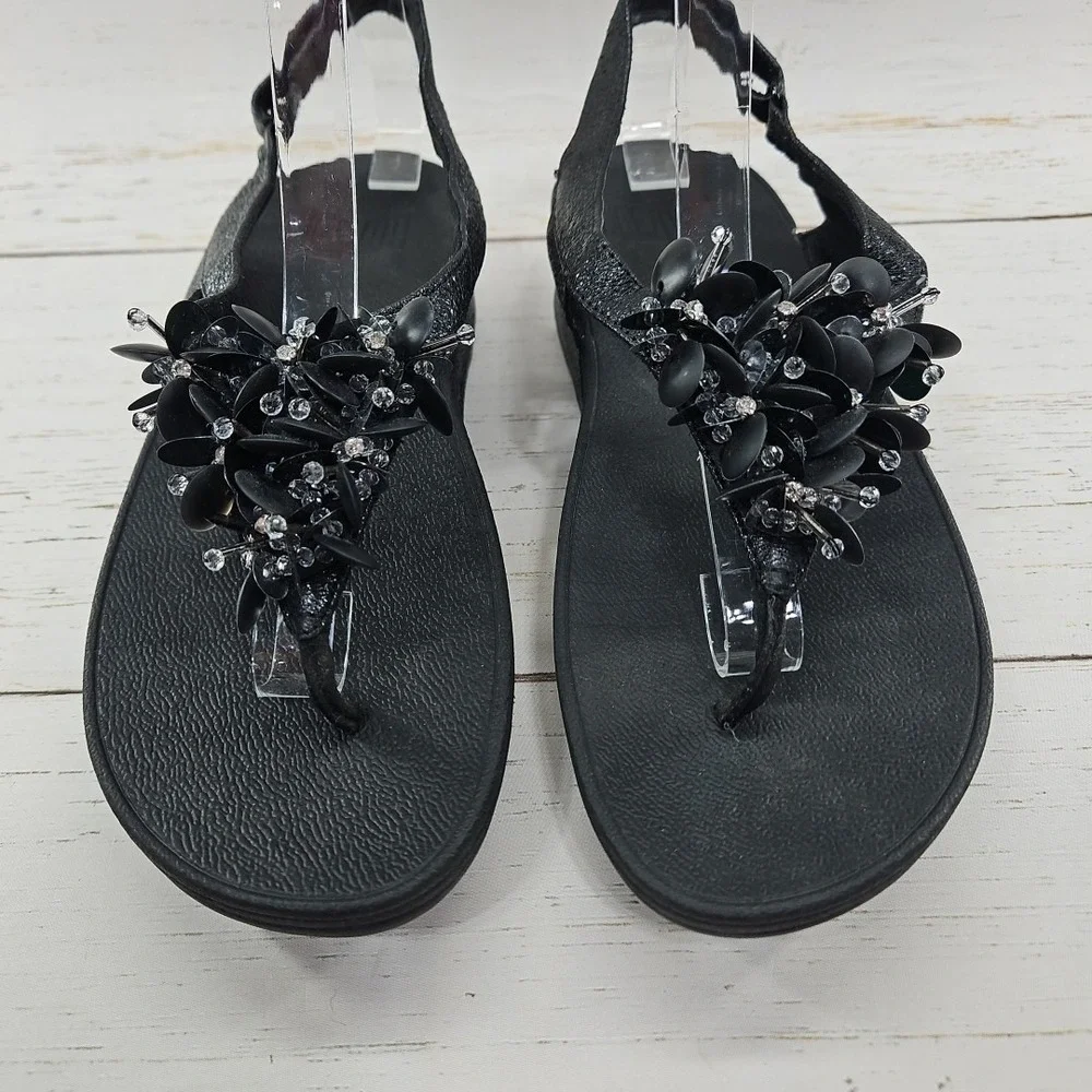 Fitflop Boogaloo Women Size 8.5 Black Glitter Beaded Metallic Strap Thong Sandal